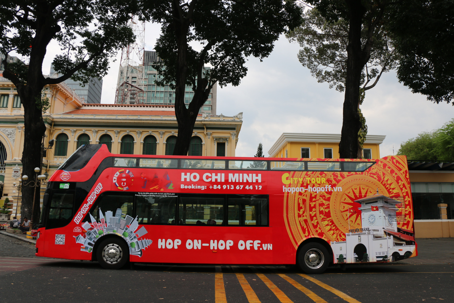 1 ROUND HO CHI MINH CITY PANORAMIC BUS TOUR - Image 13