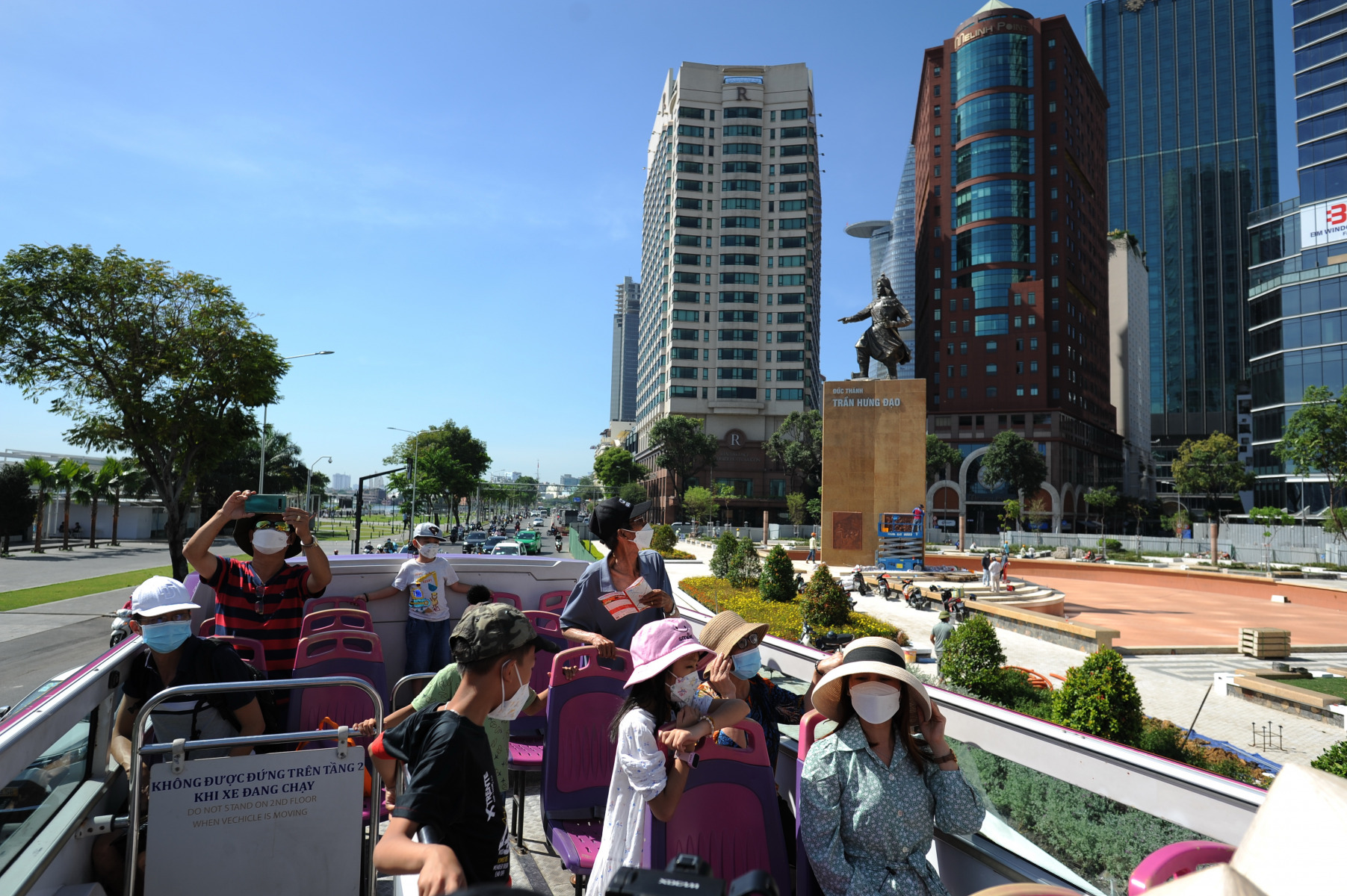 1 ROUND HO CHI MINH CITY PANORAMIC BUS TOUR - Image 11