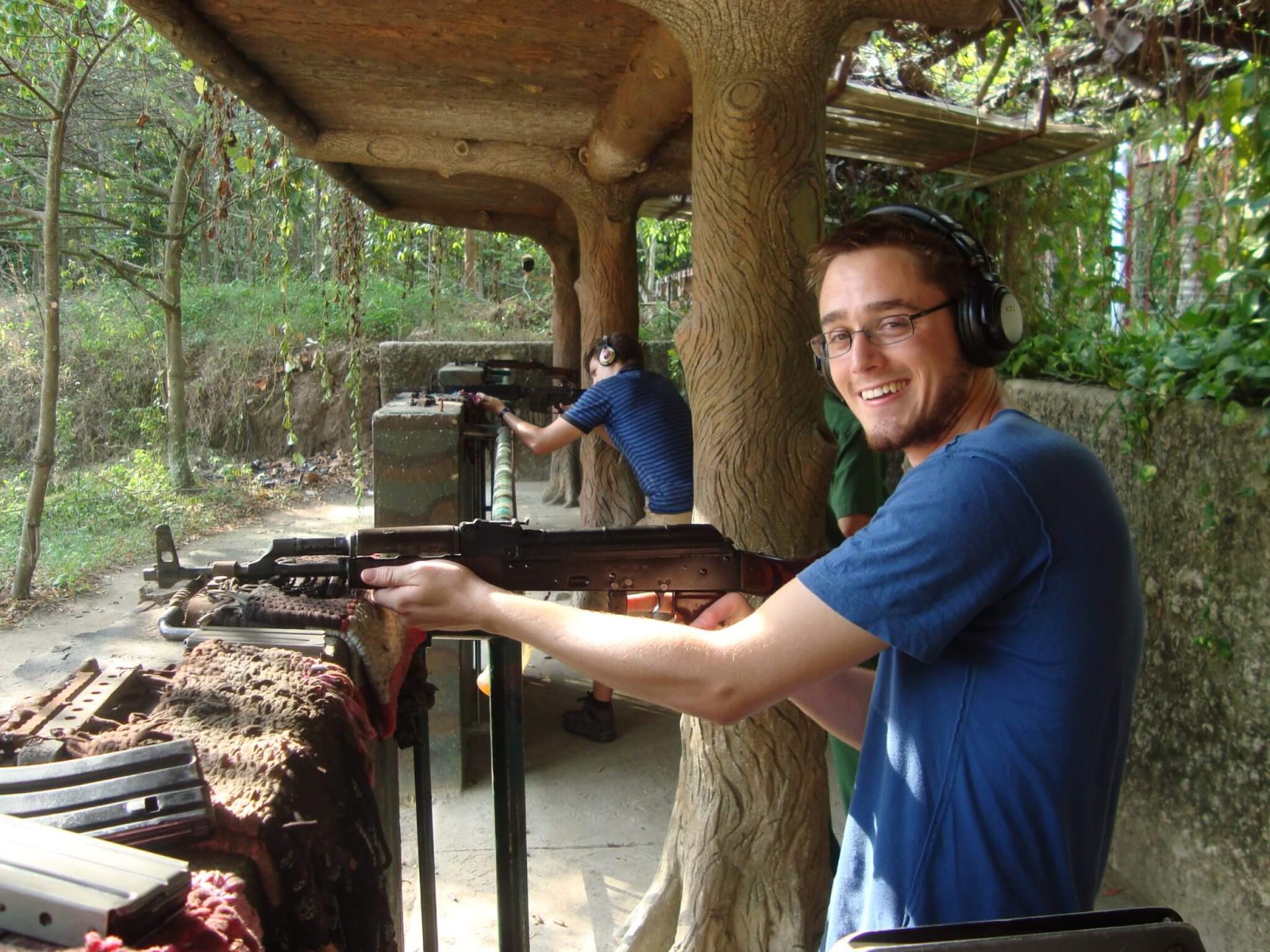 CU CHI TUNNELS – ICONIC CITY TOUR LANDMARK 81 & WATER BUS - Image 5