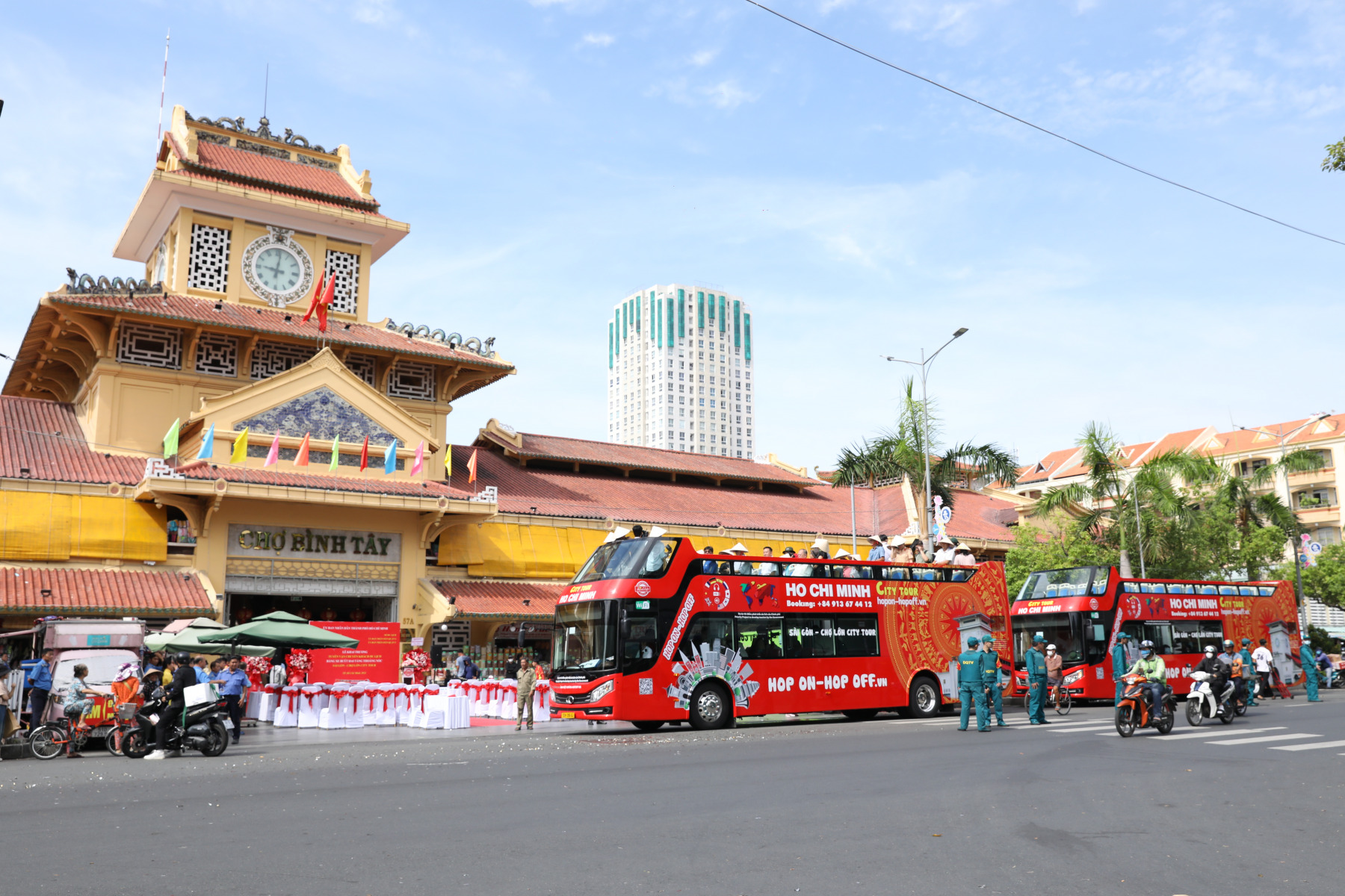 1 ROUND SAI GON – CHO LON (CHINATOWN) PANORAMIC BUS TOUR
