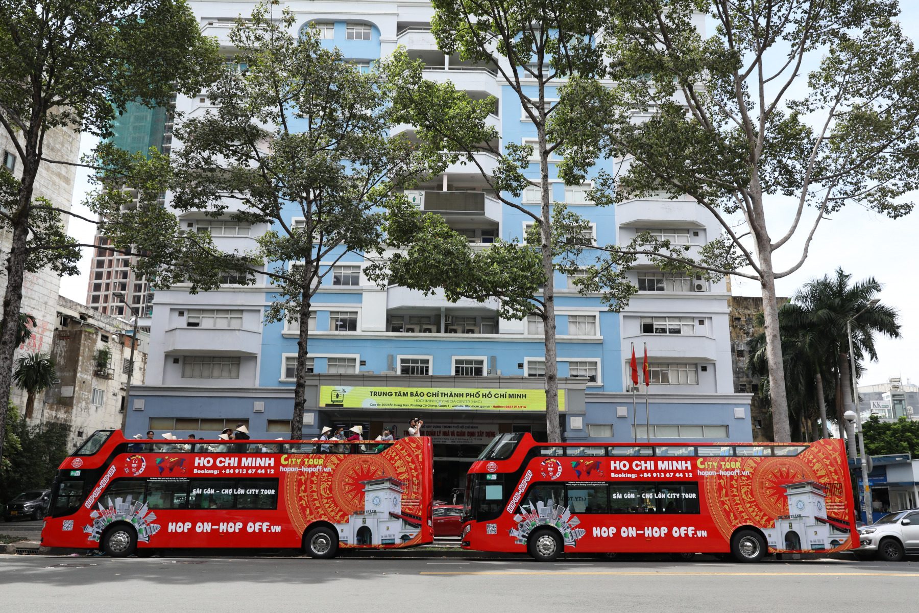 1 ROUND SAI GON – CHO LON (CHINATOWN) PANORAMIC BUS TOUR - Image 6
