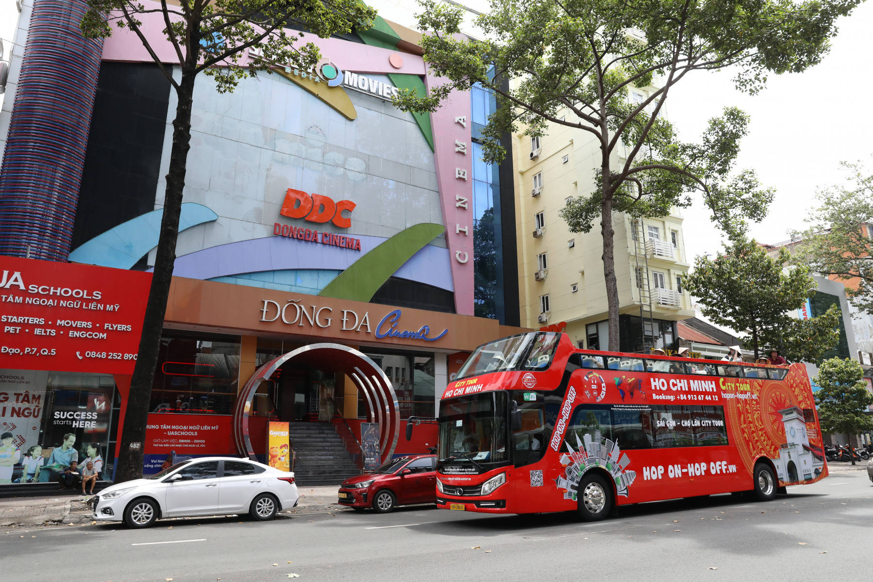 1 ROUND SAI GON – CHO LON (CHINATOWN) PANORAMIC BUS TOUR - Image 8