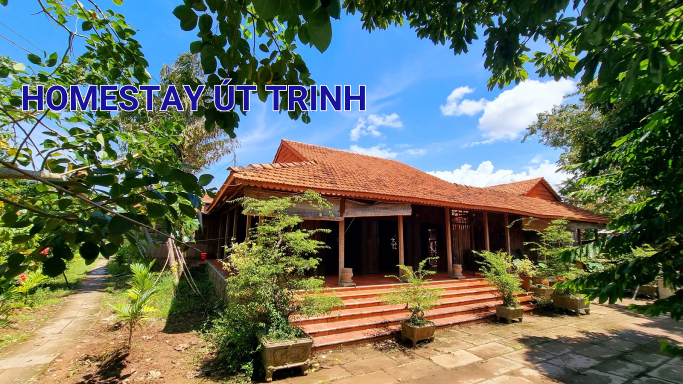 LUXURY PRIVATE TOUR MEKONG DELTA FULL DAY – CAI BE & TAN PHONG ISLAND - Image 4
