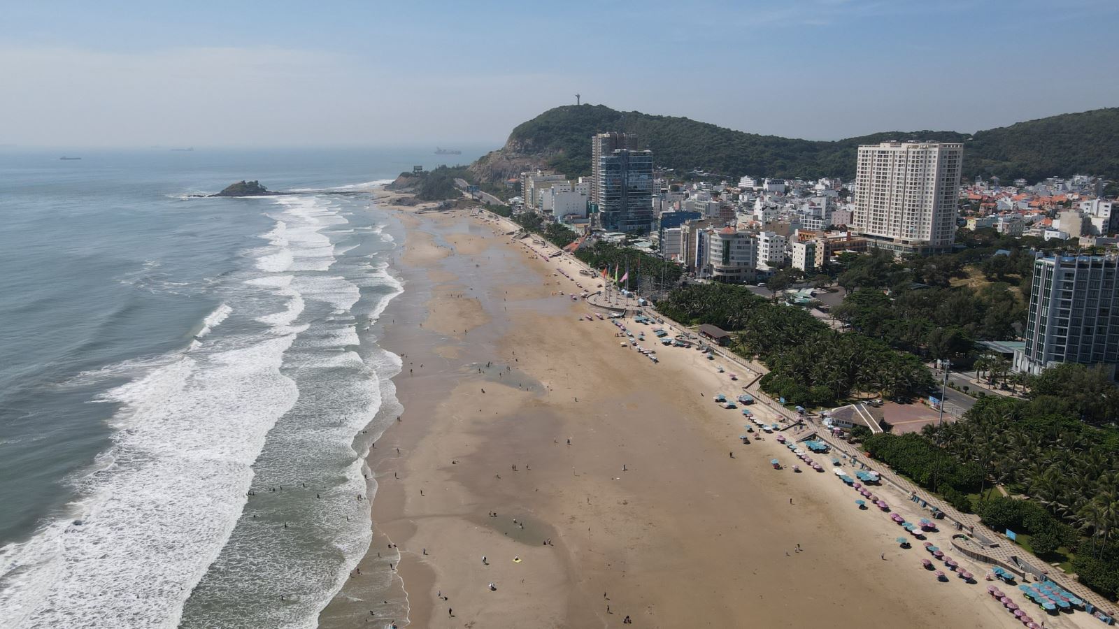 VUNG TAU HIGHLIGHTS AND BEACH RELAXION - Image 3